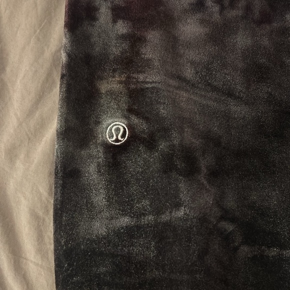LULULEMON Velour Joggers sz 8 - Picture 6 of 8